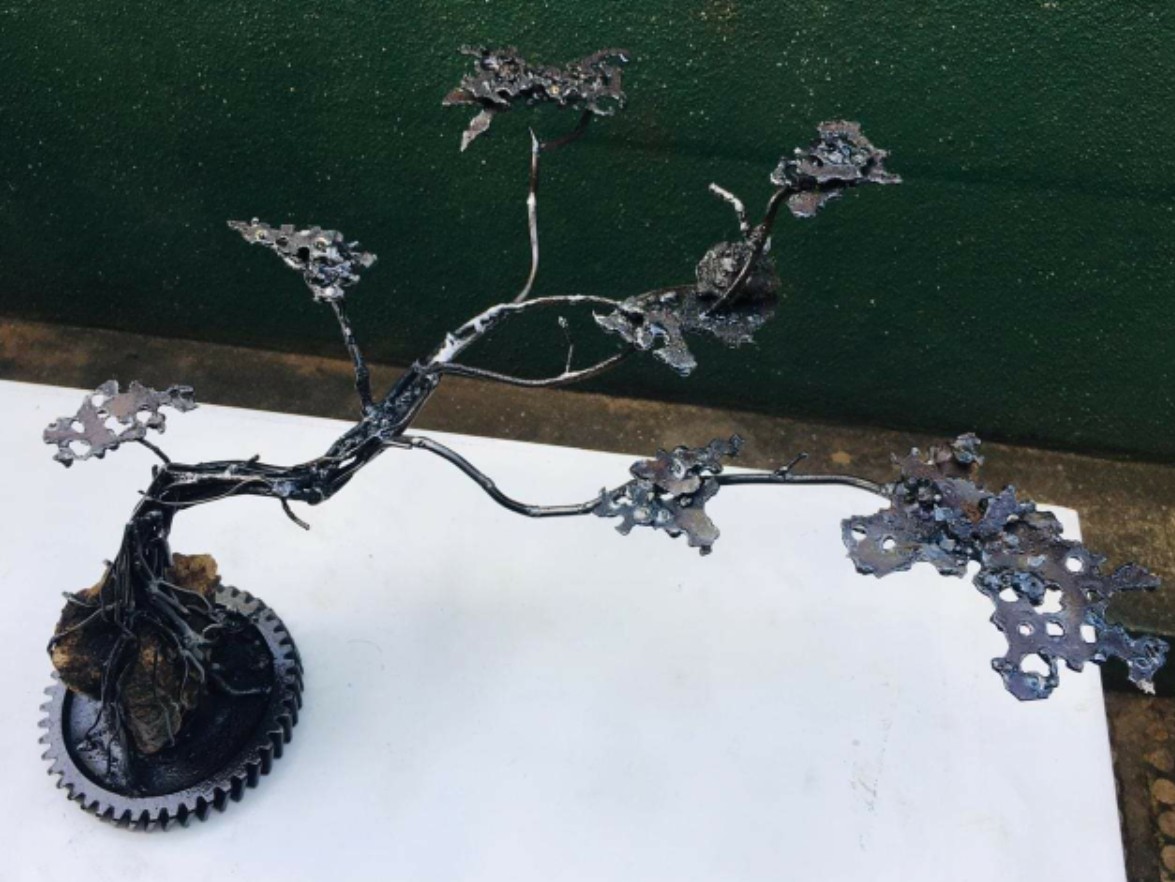 Bonsai Metal tree by Bhashith Ranaweera