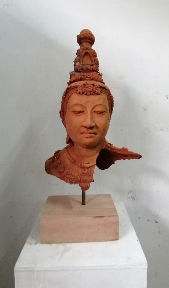 Traditional Sculpture by Upul Wijesooriya