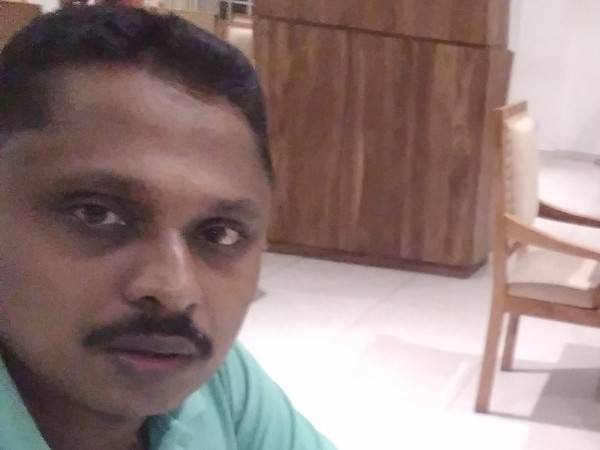 W.Roshan Sarathchanda Mendis Mendis